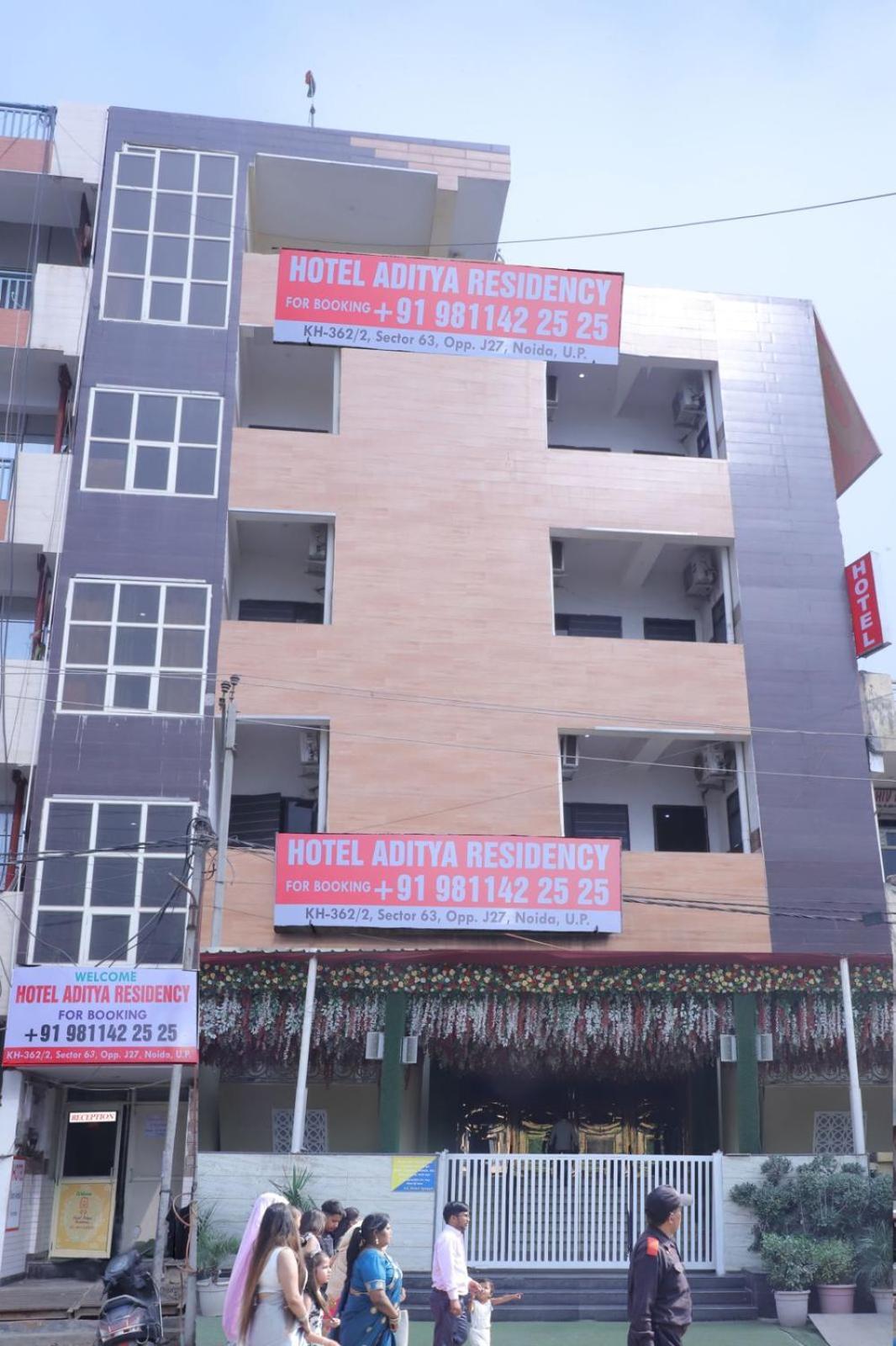 Hotel Aditya Residency Near Sector 63 Metro Station Noida Esterno foto